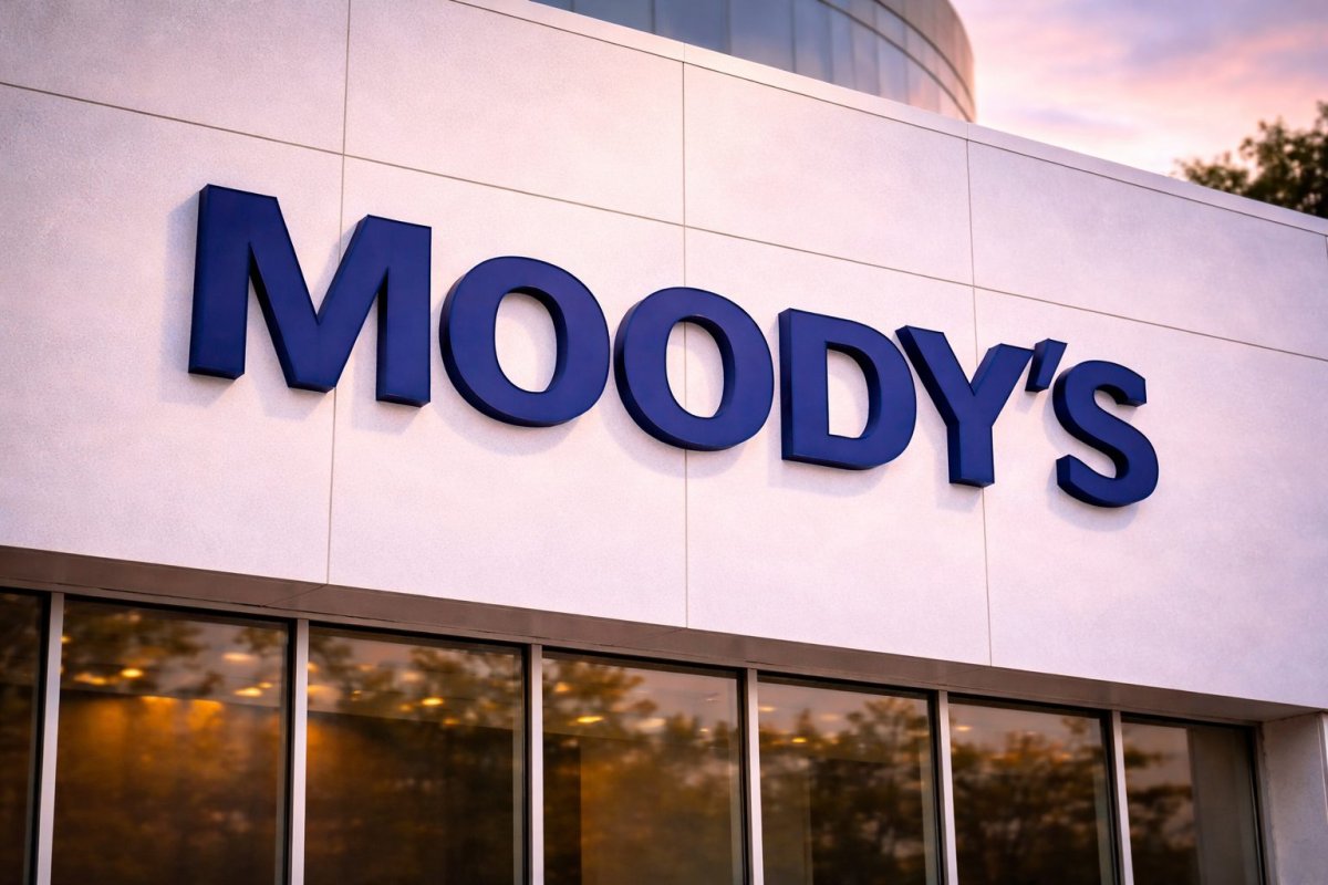 Moody's Shares Steady After Sector Rout, Focus Turns to Earnings