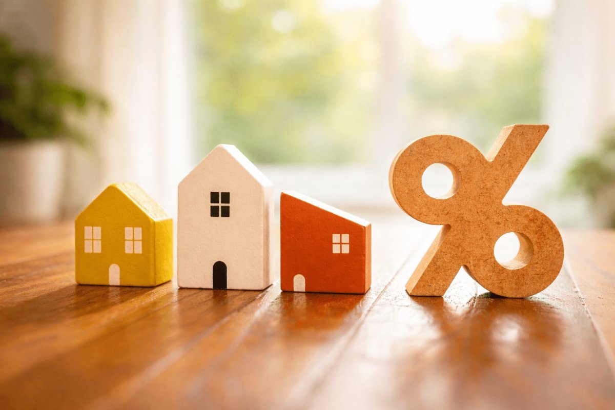 Mortgage Rates Hold at 6.23% Amid Data Delay; Key Reports Loom