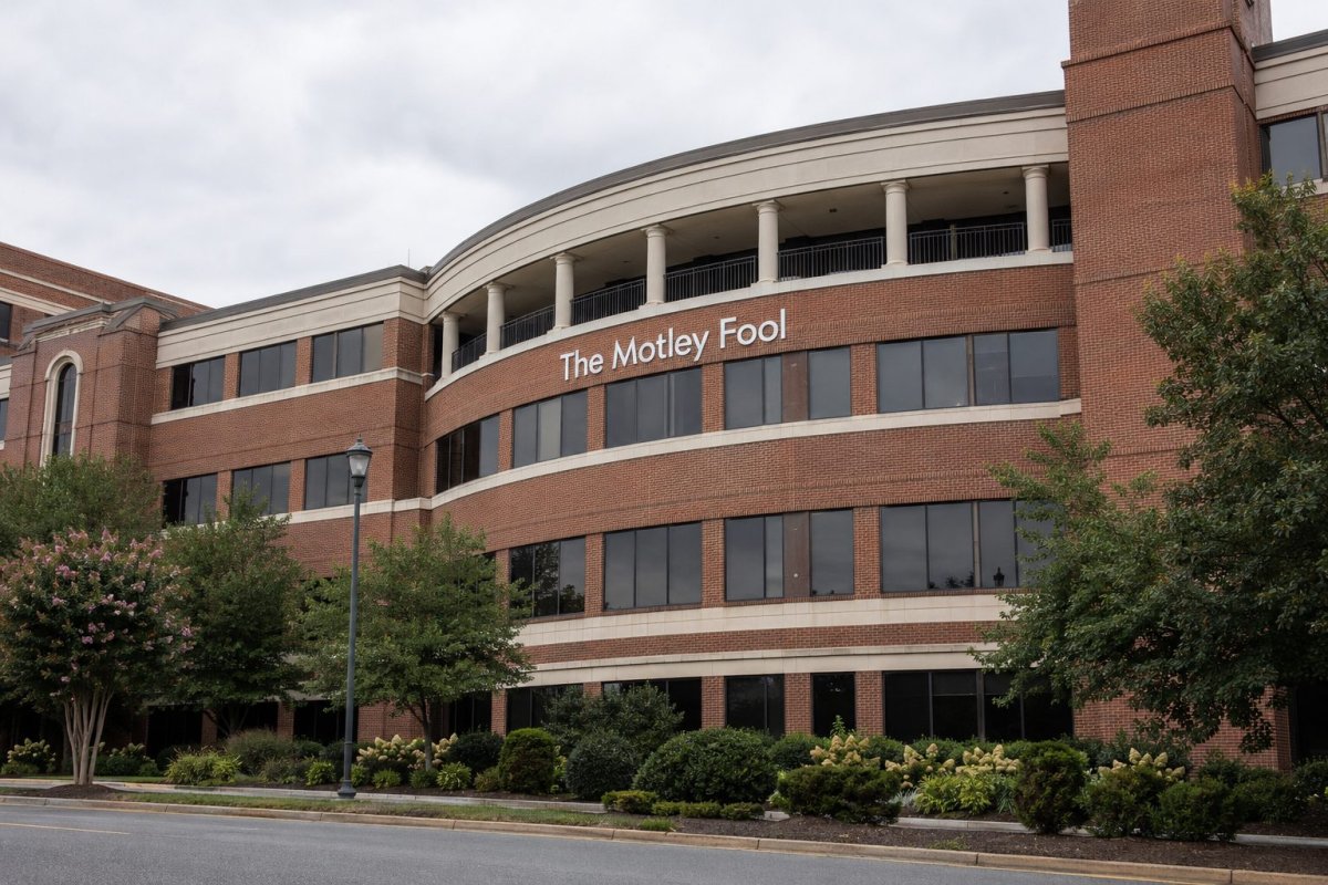 Motley Fool's Stock Advisor Hits 987% Average Return: What Investors Should Know
