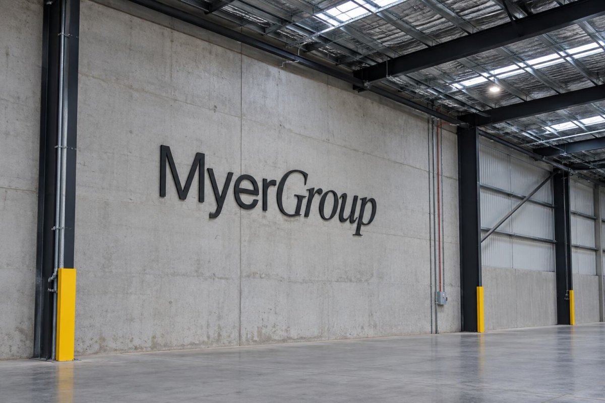 Myer Shares Near 52-Week Low Ahead of FY26 Results; Margin Concerns Loom