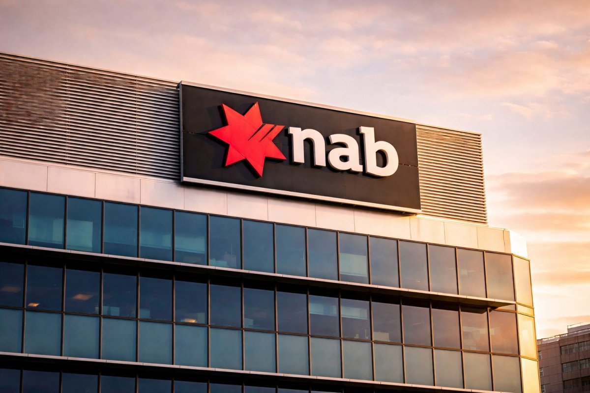 NAB Shares Hold Gains After Strong Q1; Brokers Raise Targets Amid Valuation Concerns