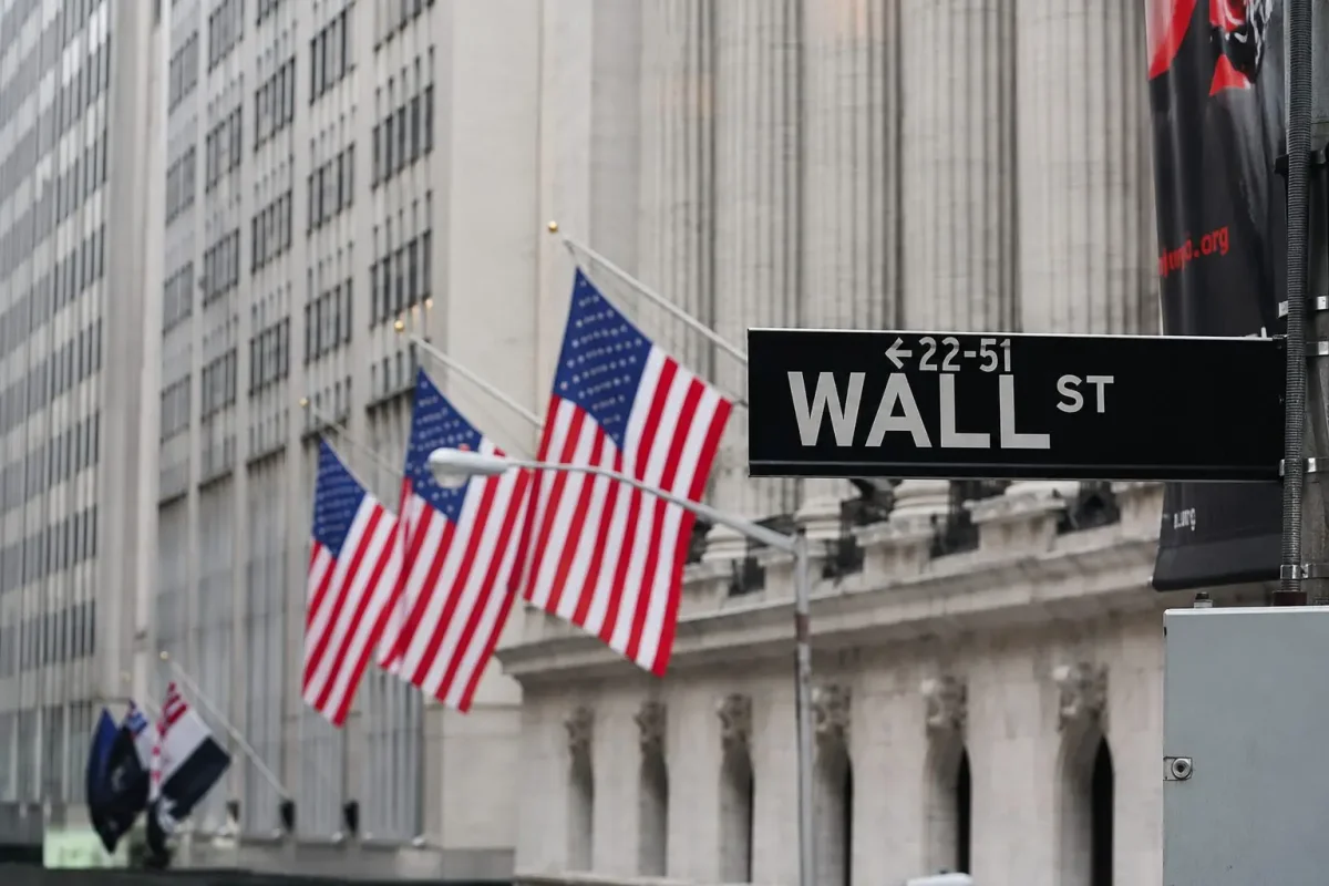 Nasdaq Surges on Softer CPI as Dow Stalls Under IBM's Weight
