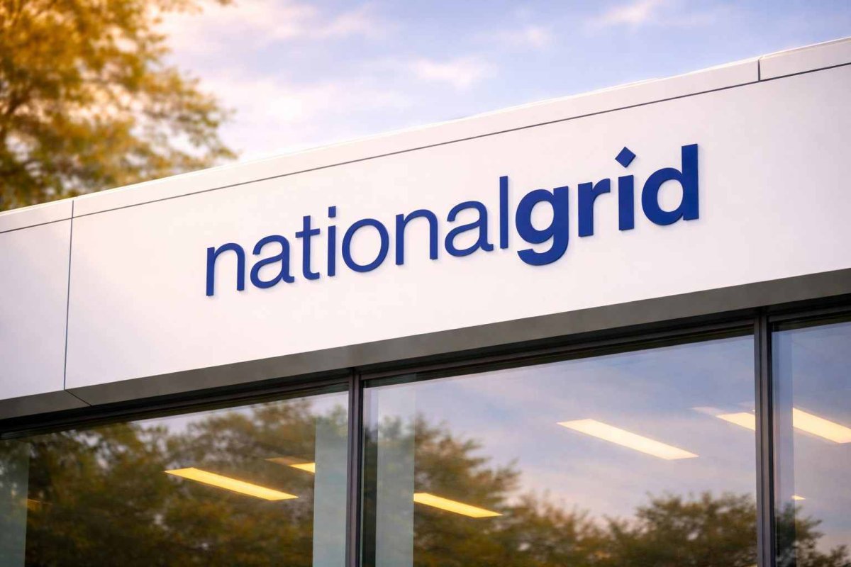 National Grid Gains Amid Sterling Weakness, Bond Yield Focus