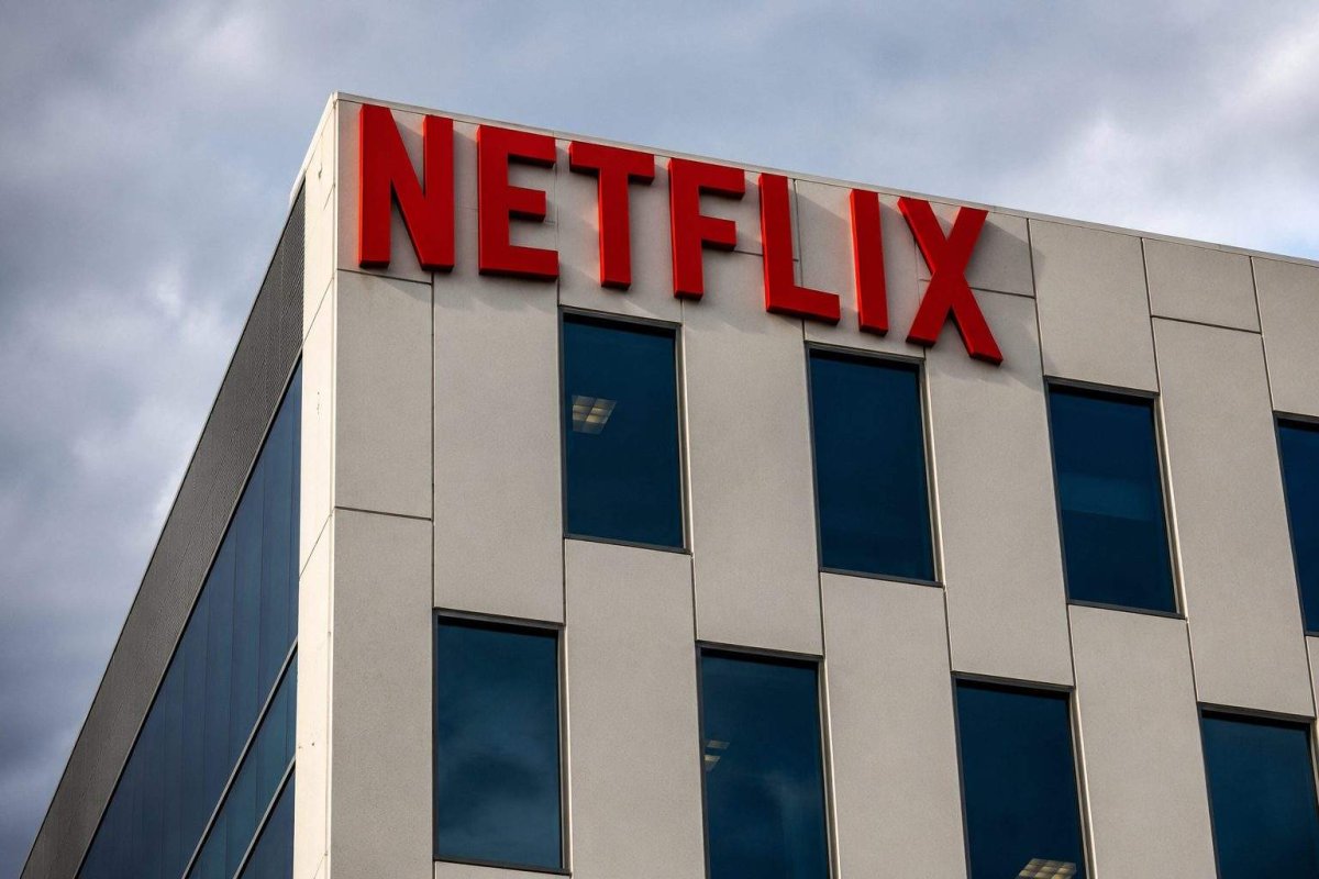 Netflix's $272B Market Cap Wipeout Overshadows $3B Ad Ambition