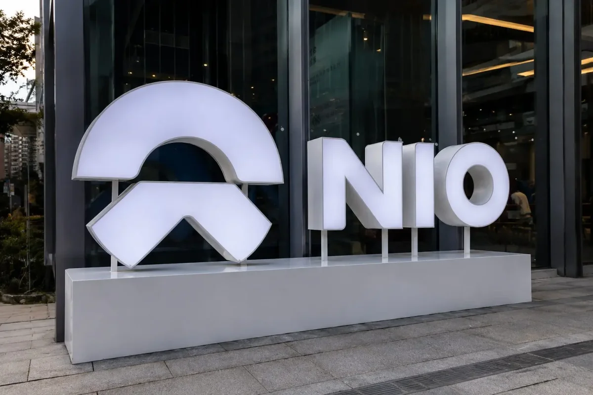 NIO Shares End Flat as Market Awaits Post-Earnings Catalysts