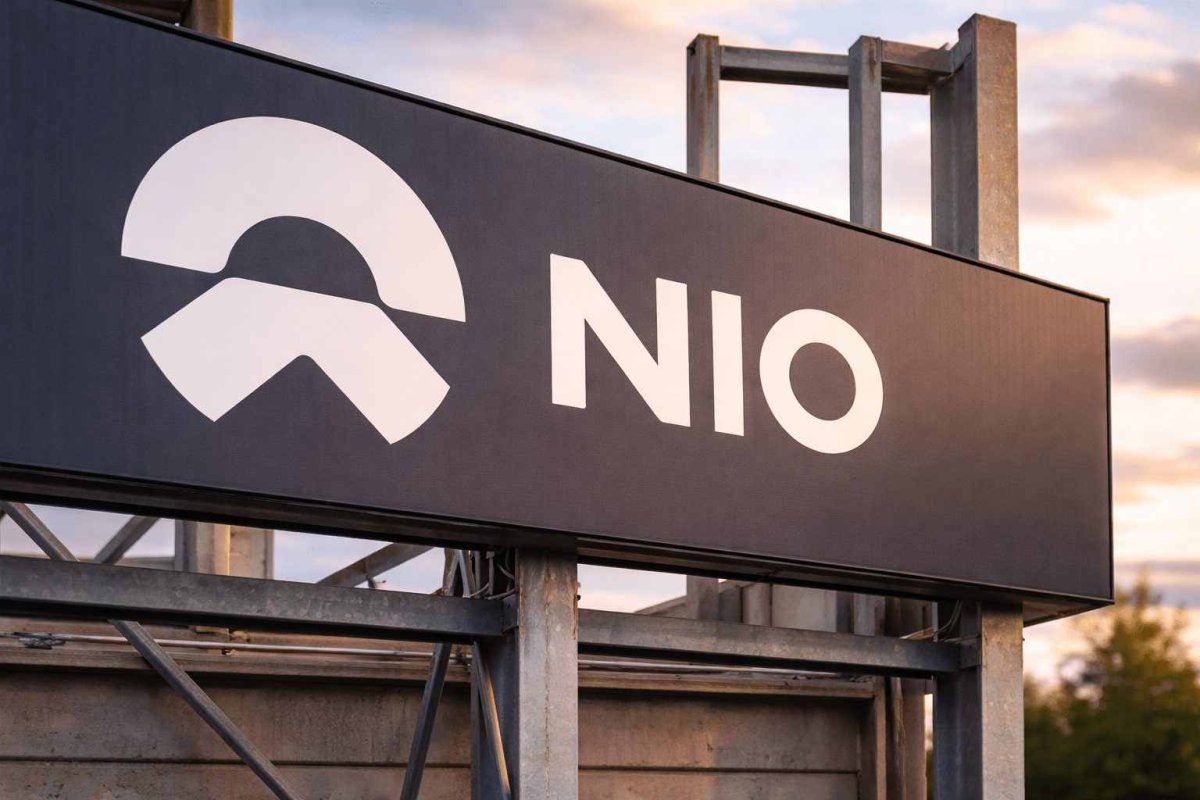 NIO Shares Surge 8.7% as Onvo L80 SUV Pre-Sales Begin
