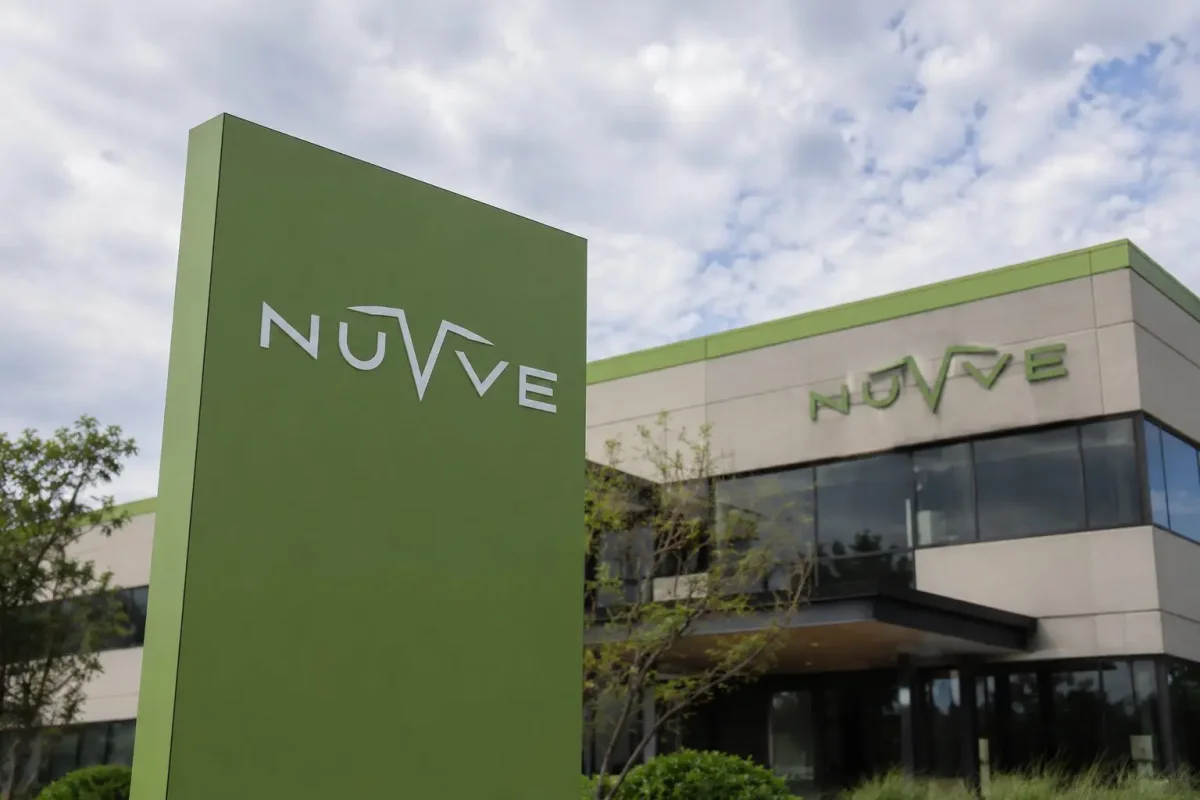 Nuvve Holdings Plunges 46% as Nasdaq Suspension Looms Over Capital Deficit