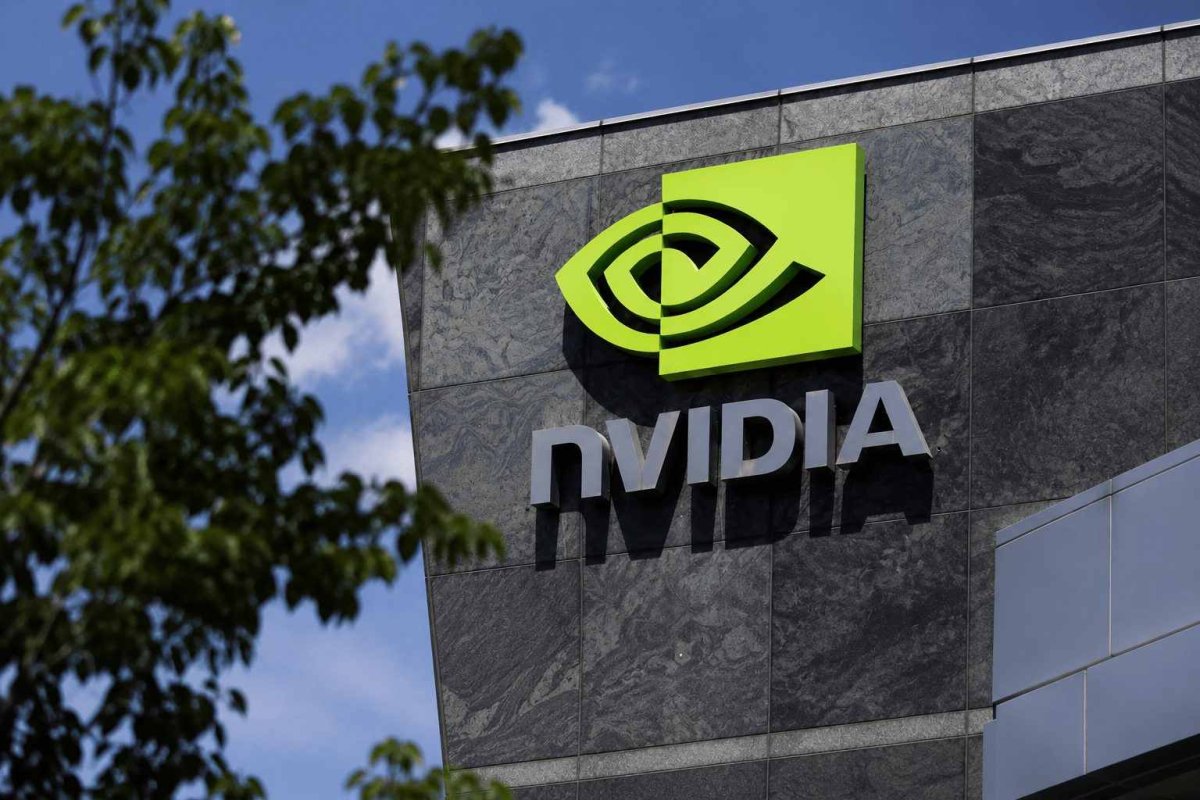 Nvidia's 3.7% Drop Sparks AI Sector Rout Amid Rate and China Fears
