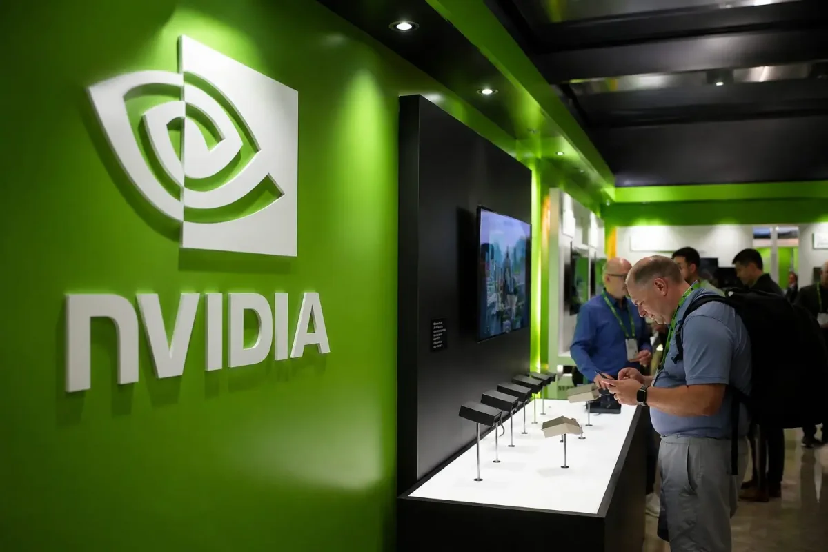 Nvidia Slips 4.4% as AI Rally Pauses Ahead of Key Earnings Report