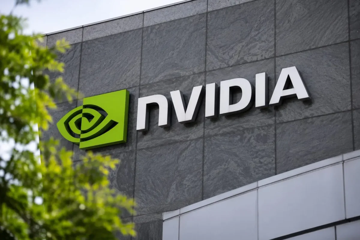 Nvidia Stock Slips as China H200 Chip Hopes Fade Before Earnings