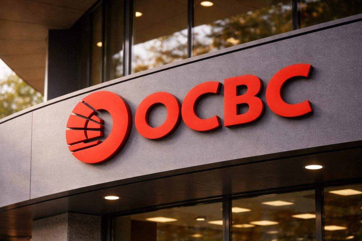 OCBC Shares Dip Ahead of Key Earnings Report Under New Leadership