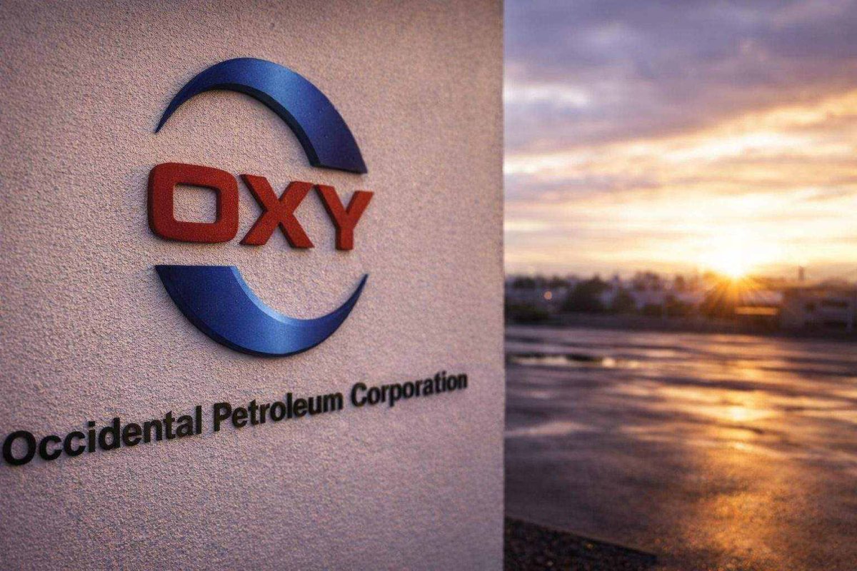 Occidental Petroleum Gains as Crude Surge Lifts Energy Sector