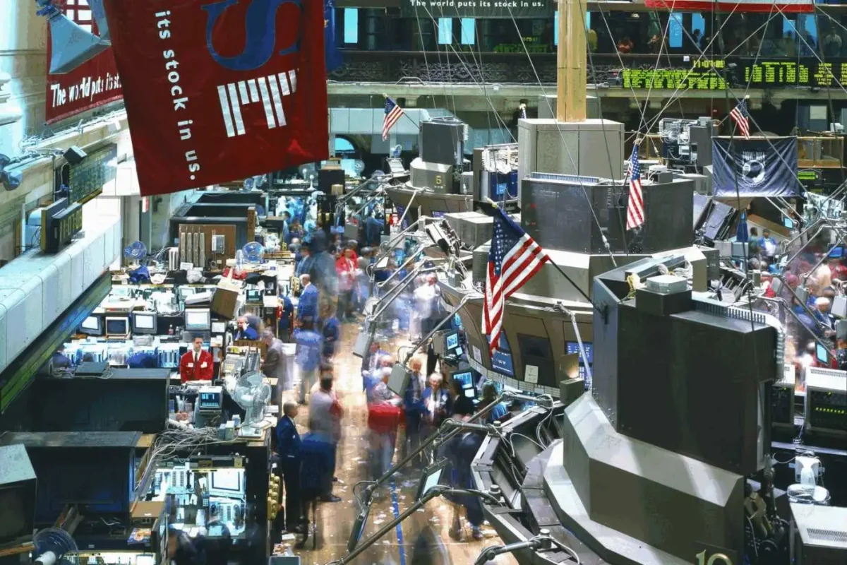 Oil Spike Rattles Wall Street as Energy Shares Surge