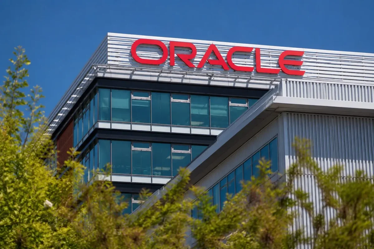 Oracle's $638B Order Book Meets $42B Cash Flow Challenge
