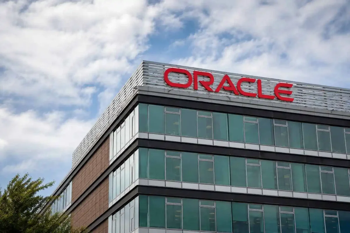Oracle Shares Slide on AI Spending Fears, 21,000 Job Cuts