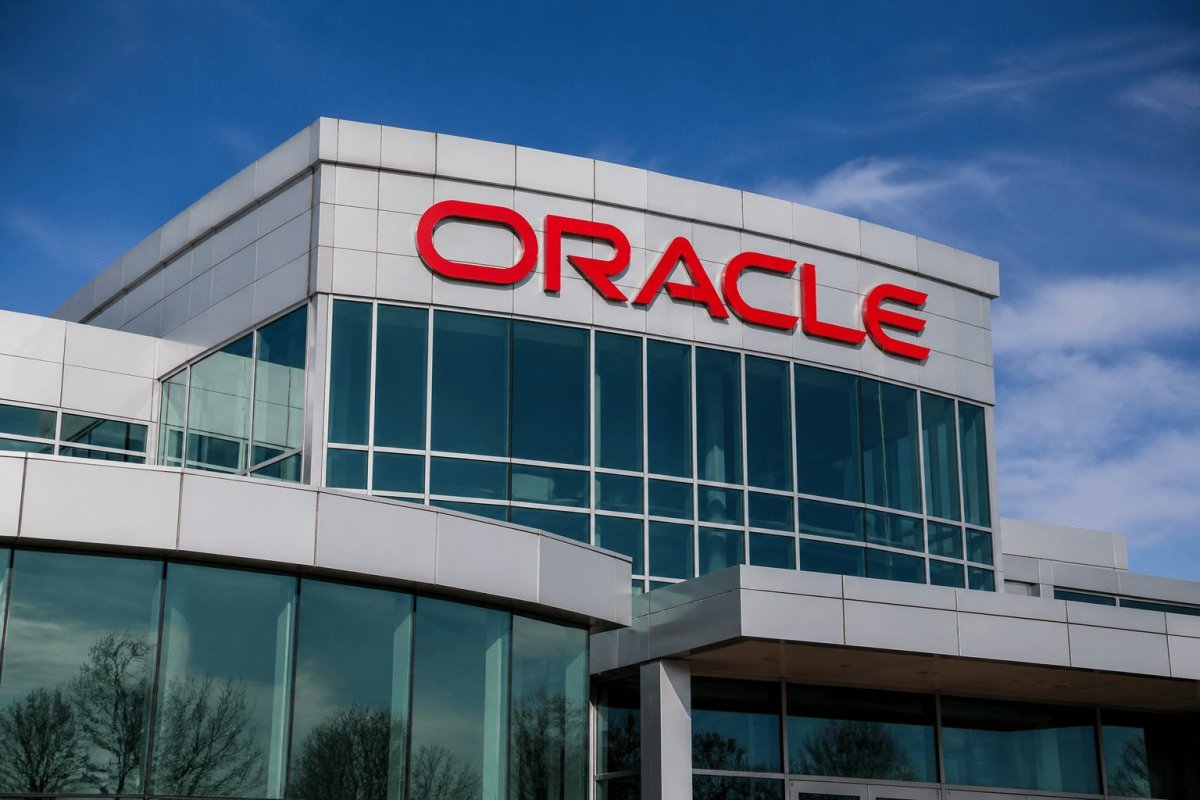 Oracle Surges on Pentagon AI Contract and OpenAI Optimism