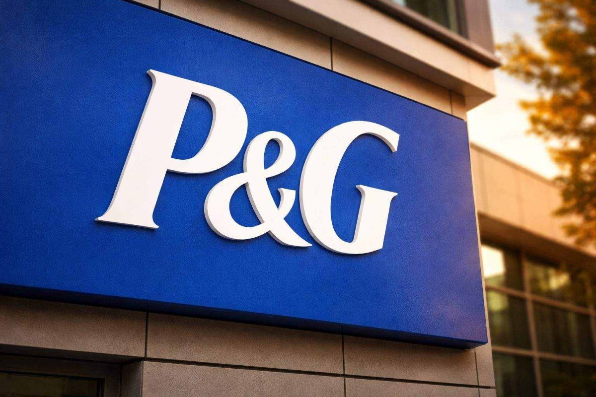 P&G Shares Dip Amid Italy Ad Probe, Insider Sale Ahead of Dividend