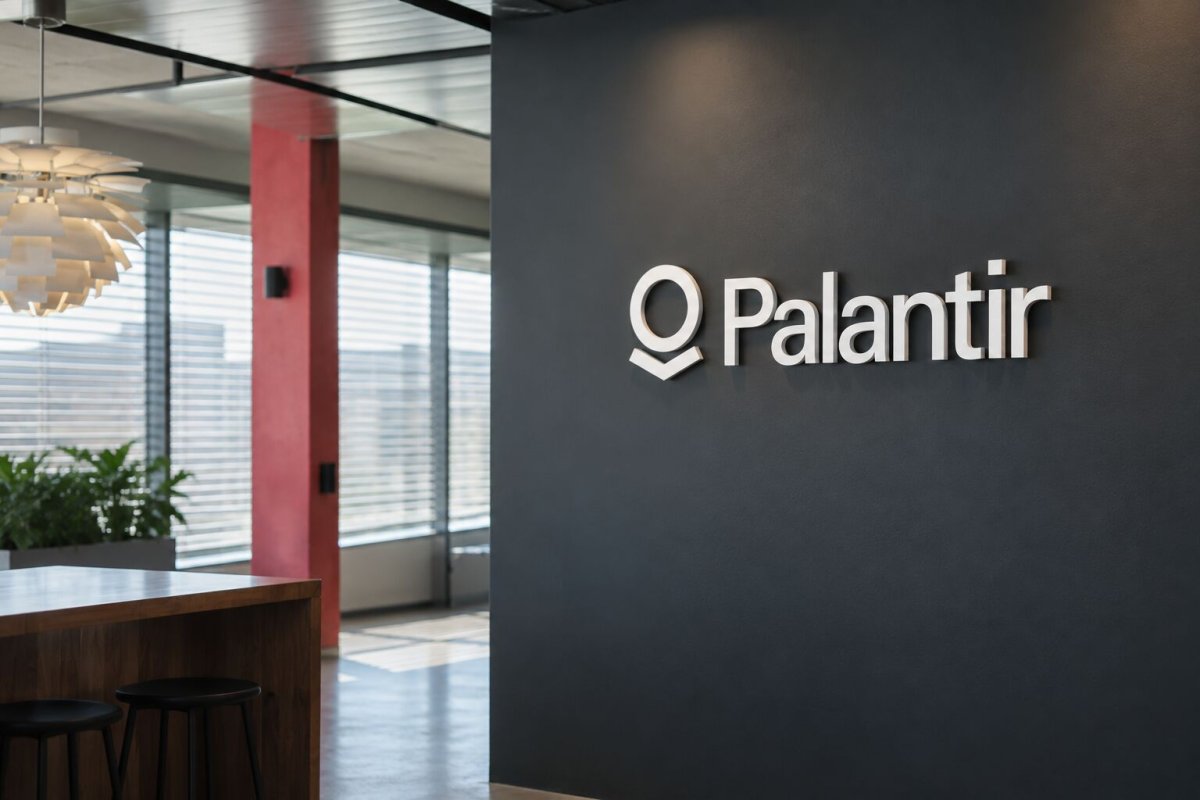 Palantir CEO's AI Liability Stance: A Double-Edged Sword for Investors