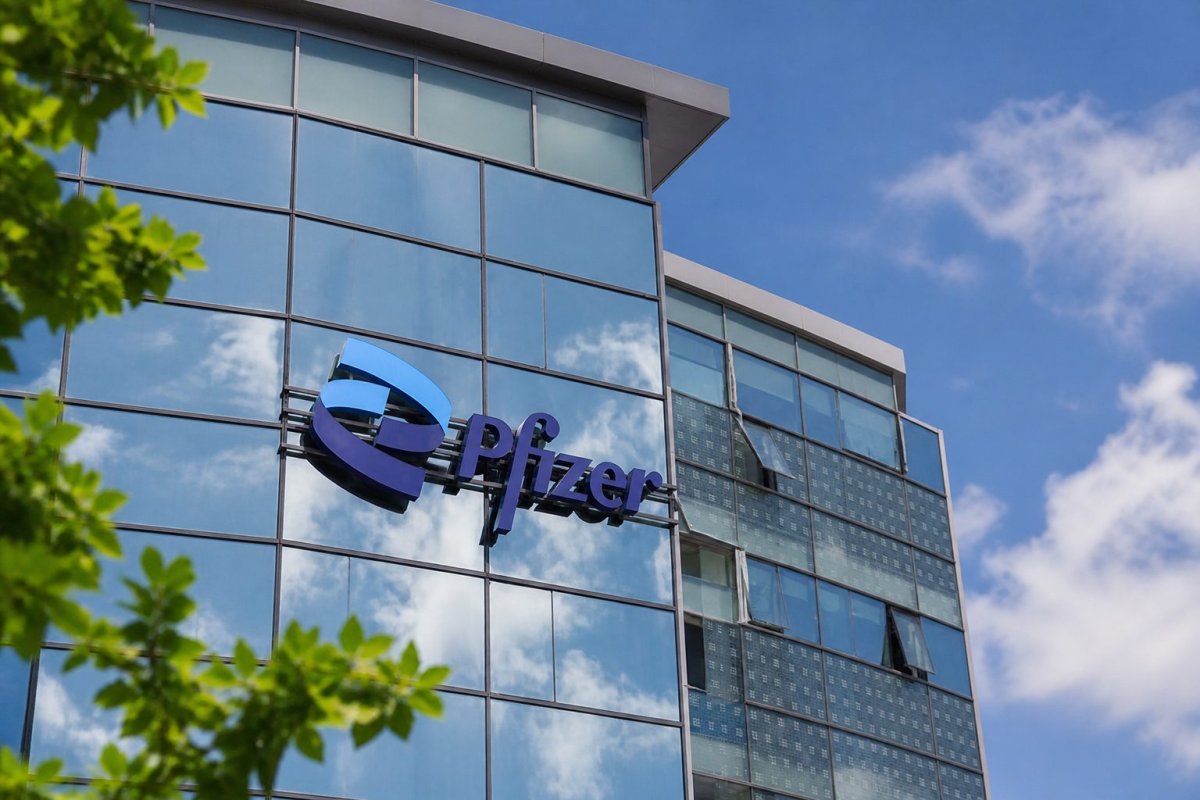 Pfizer Q1 Beats Estimates, Patent Cliff Concerns Linger