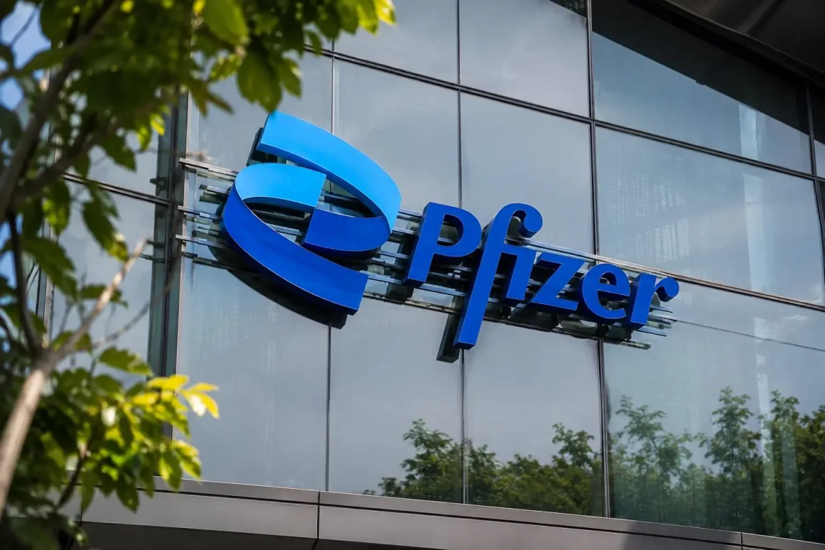 Pfizer Stock Surges 7% on Q2 Beat, Offering 6.4% Dividend Yield