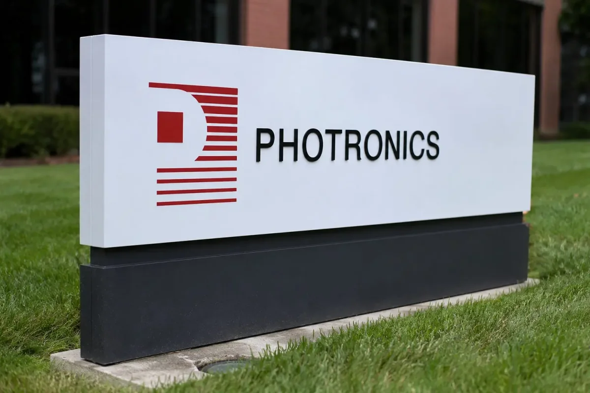 Photronics Rebounds Slightly After Steep Drop on Weak Earnings and Outlook