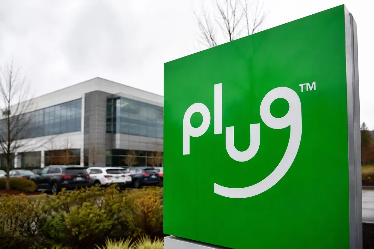 Plug Power Shares Slip on $80M Cash Bridge Amid July Deadlines