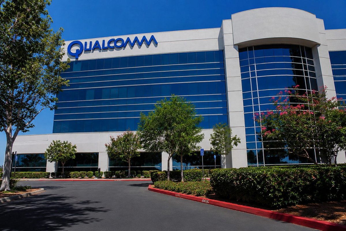 Qualcomm Jumps 11% on Hyperscaler AI Chip Deal; Valuation Debate Intensifies
