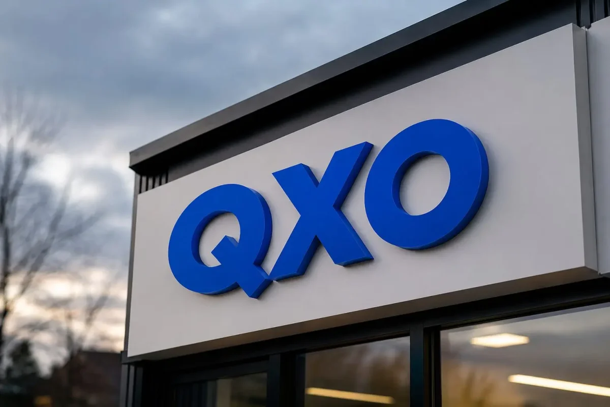 QXO Falls 6.6% as Housing Weakness and Share Dilution Weigh