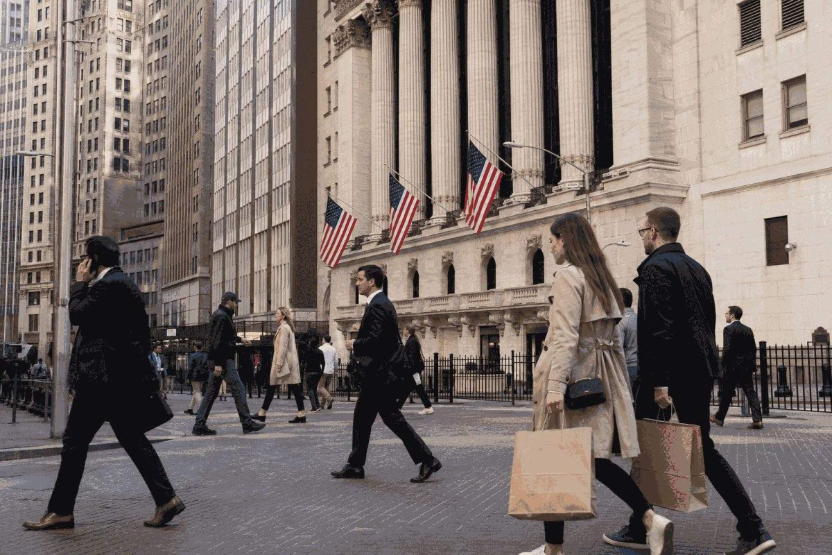Retail Earnings Week Kicks Off After July Sales Dip