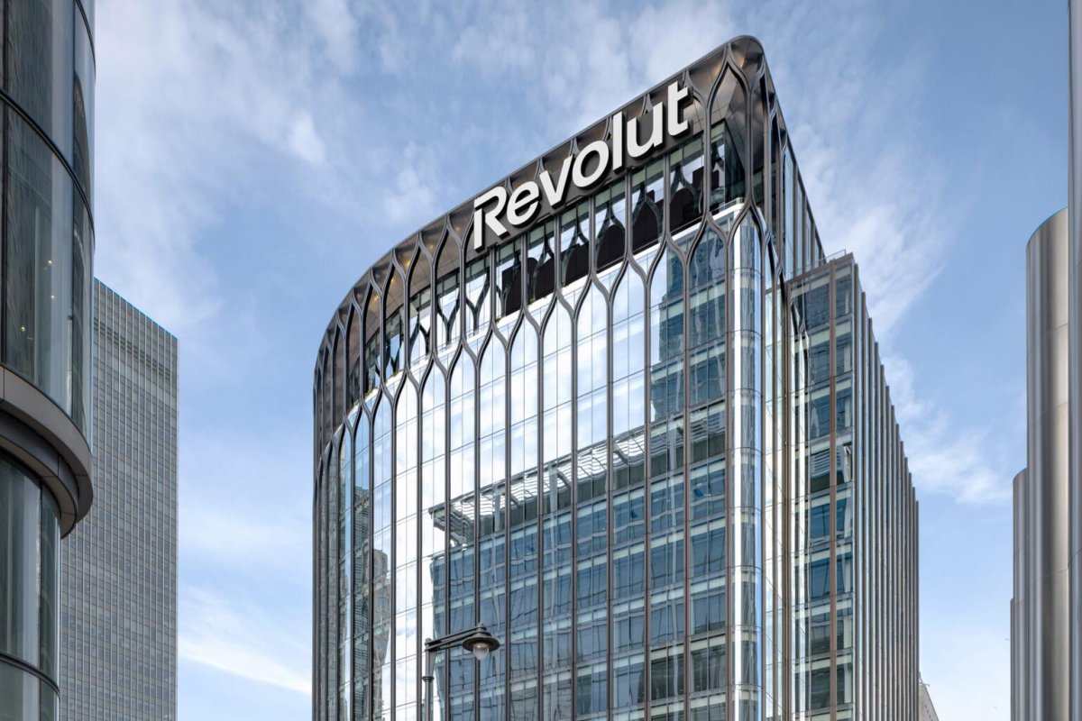 Revolut Data Leak: Fraudulent Requests Exploit Government Email Domain