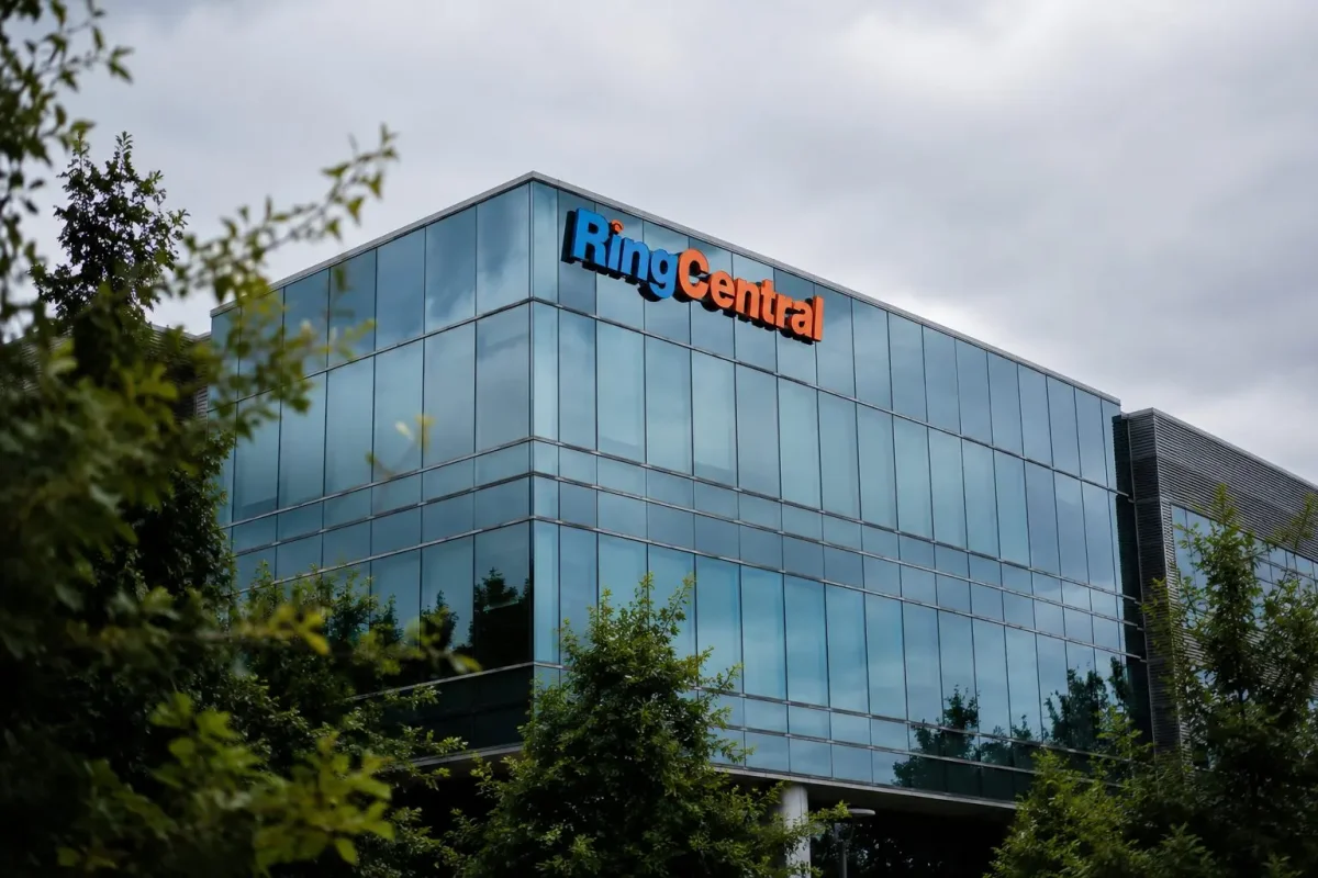 RingCentral Soars 24% on Strong Cash Flow and AI Adoption