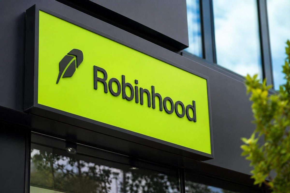 Robinhood Shares Surge on Strong June Trading Volumes