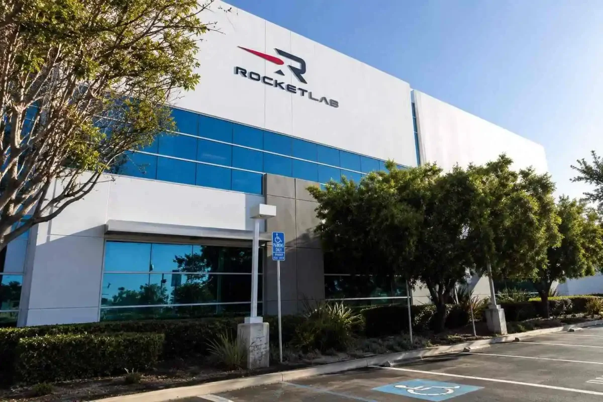 Rocket Lab Rebounds on KeyBanc Upgrade Ahead of Nasdaq-100 Inclusion