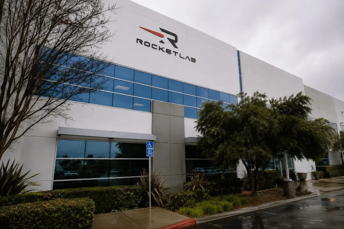 Rocket Lab Soars 4% on $663M Space Force Deals, Neutron in Focus