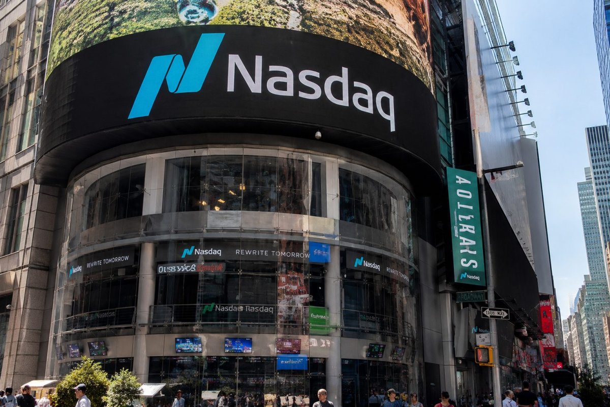 S&P 500 and Nasdaq Hit Records Ahead of CPI Data, AI Chip Stocks Surge