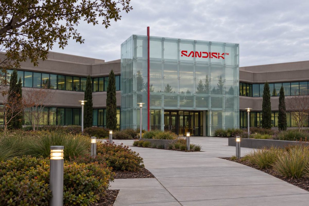 Sandisk's Credit Line: A Strategic Hedge, Not a Cash Crunch