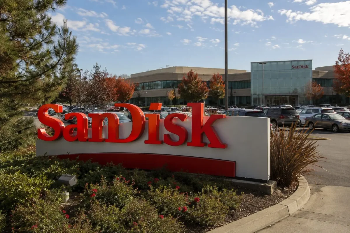 SanDisk Stock Nears $2,000 on AI Demand, But Cyclical Fears Linger