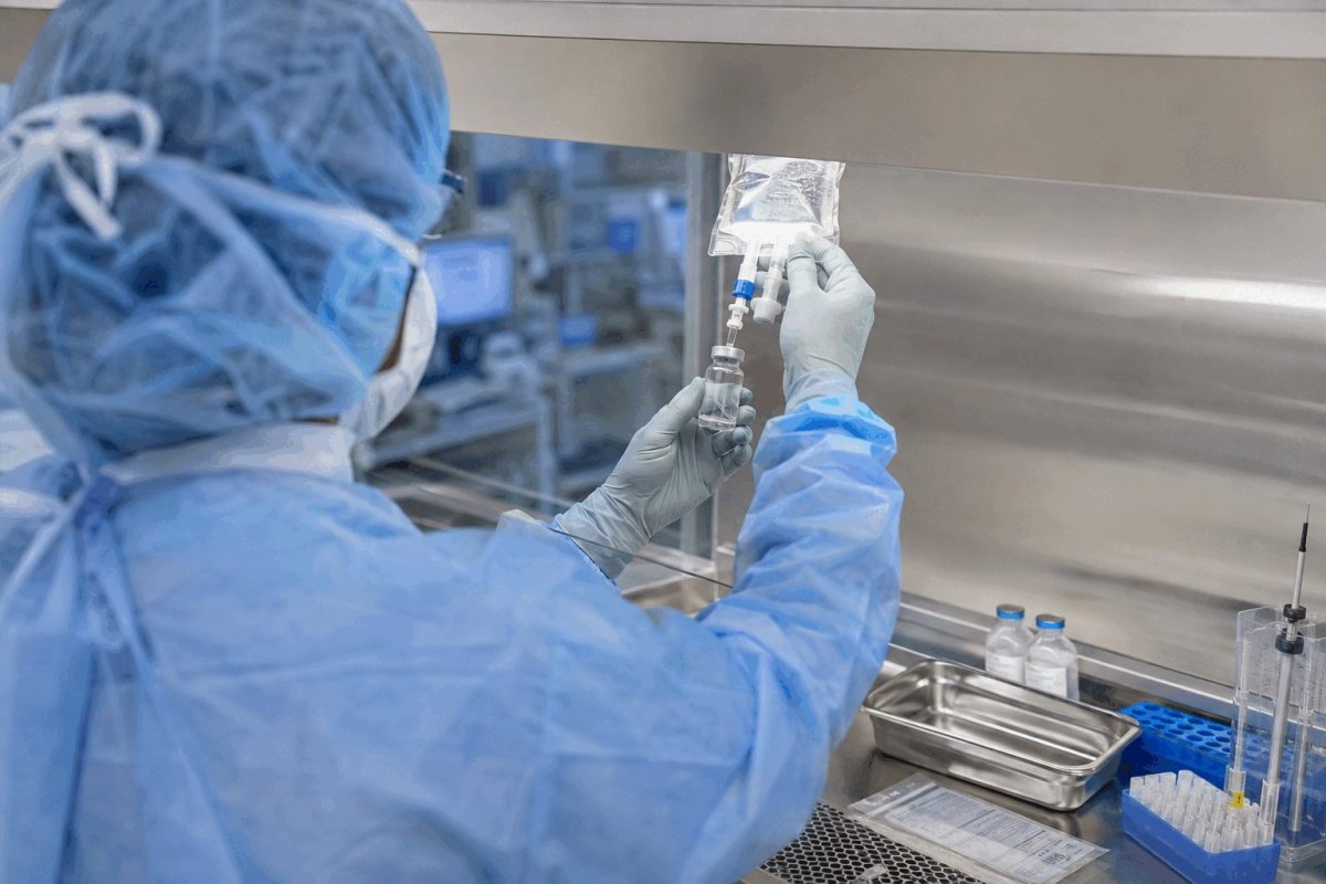 Sarepta Surges 13% Despite Delay in Elevidys Safety Trial