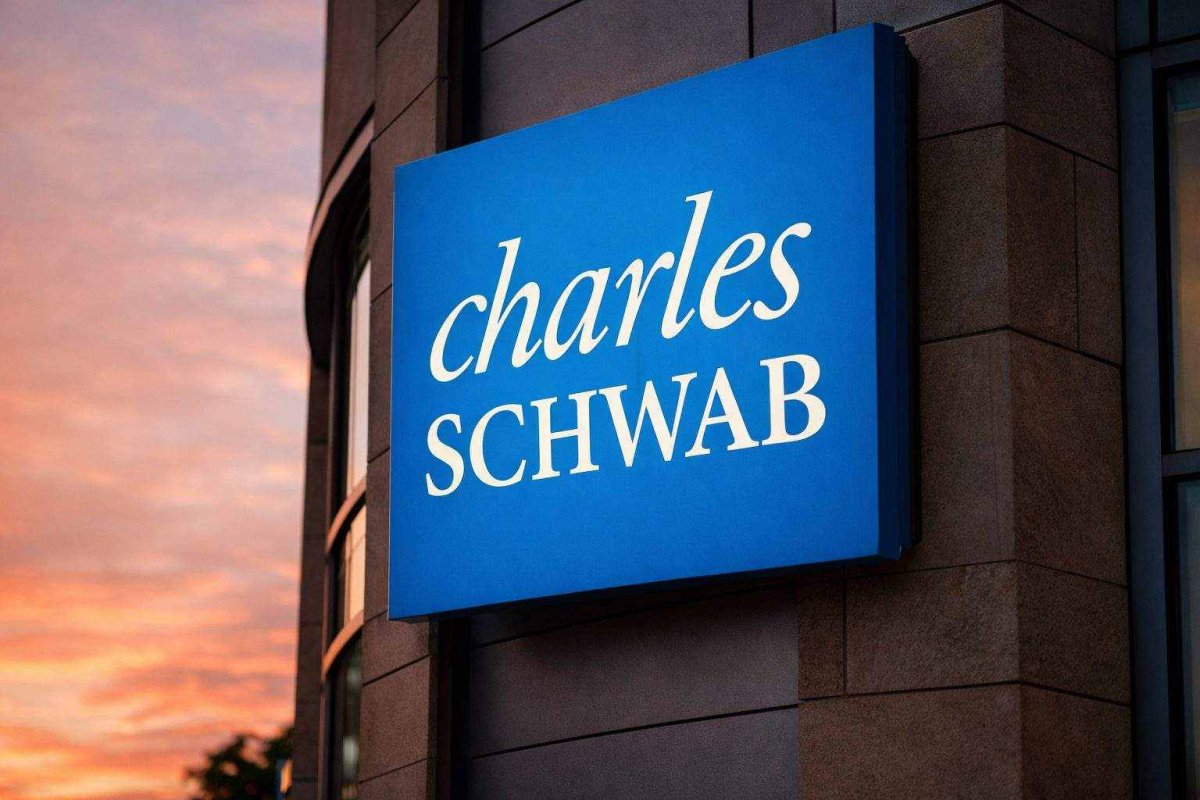 Schwab Shares Dip on Mixed January Flows Ahead of Fed Minutes