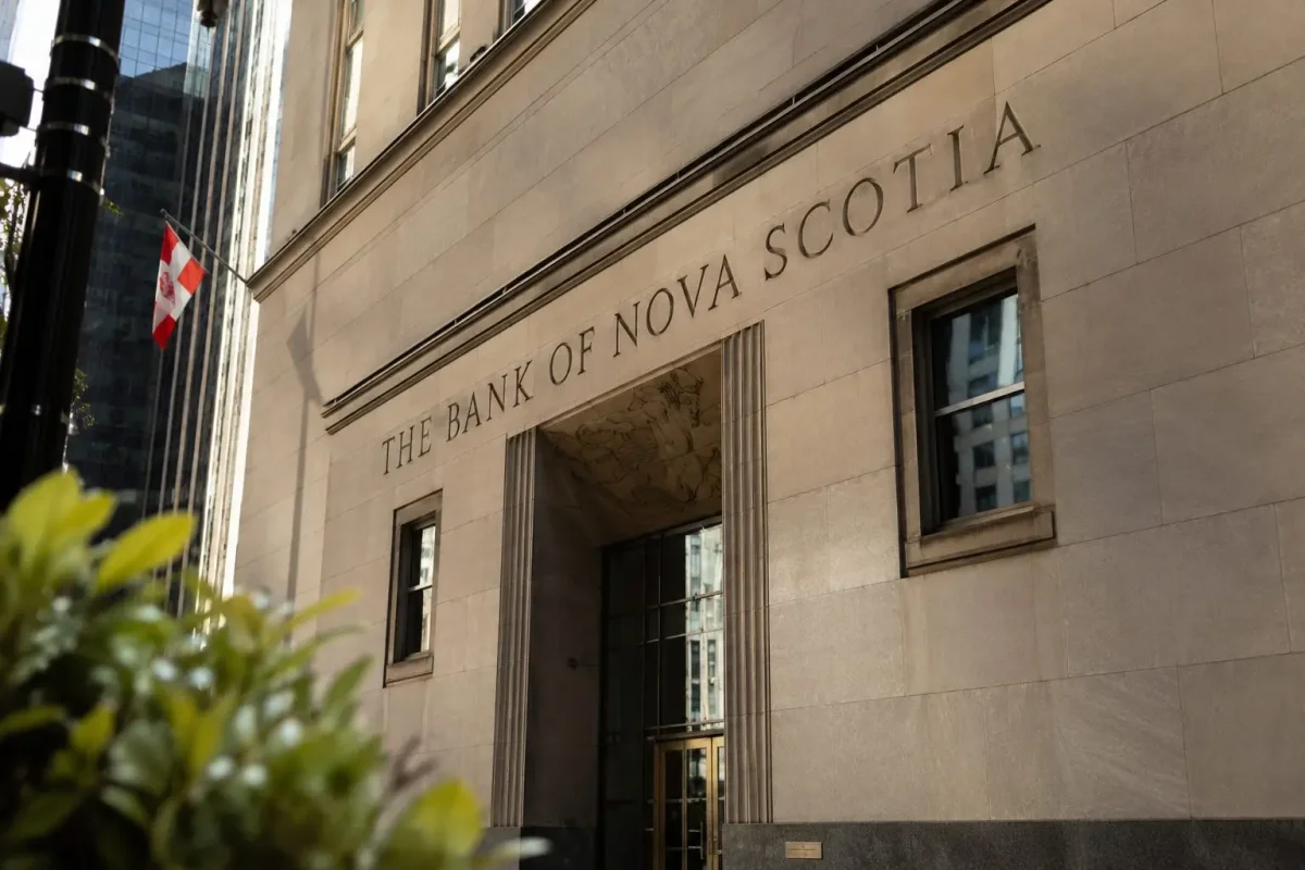 Scotiabank's Dividend Yield Premium Holds Ahead of Ex-Dividend Date