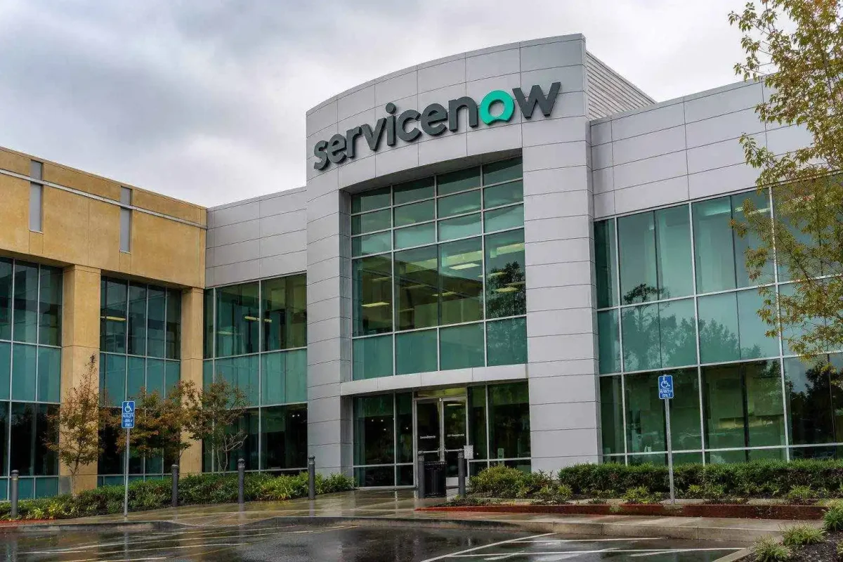 ServiceNow's $30B AI Revenue Goal Faces KeyBanc Skepticism
