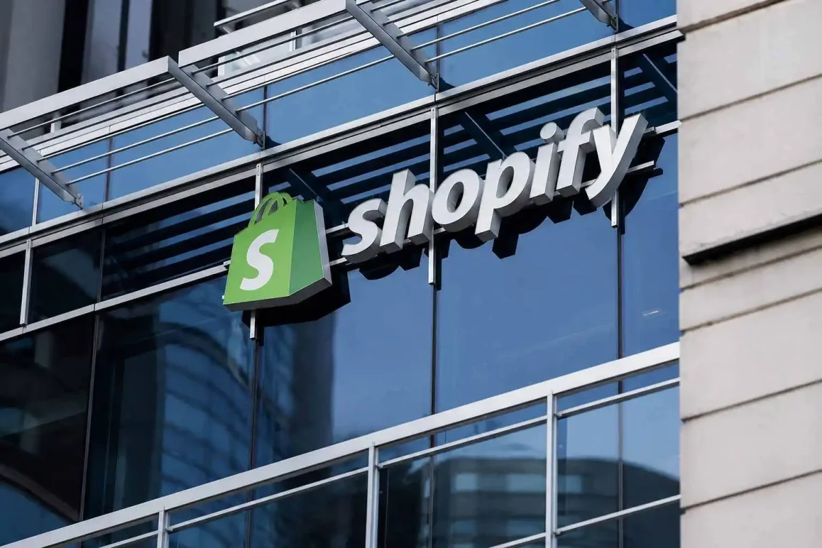 Shopify Stock Jumps 11.5% as Payments Shift Bolsters AI Defensibility