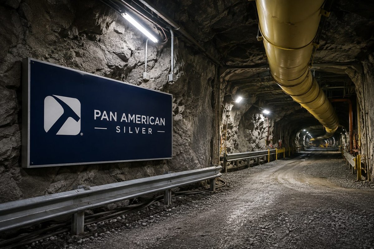 Silver Surge Lifts Pan American's Spread Past $51/Oz