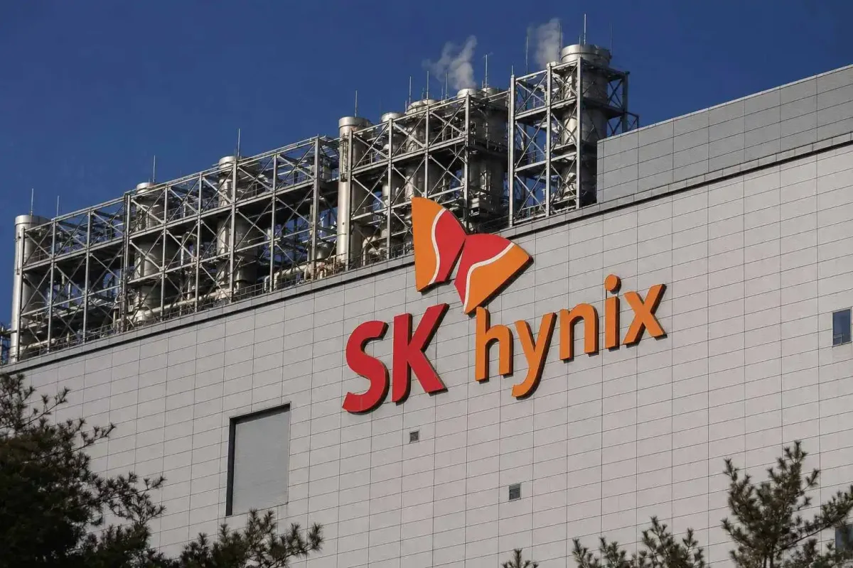 SK hynix and Samsung Rally Masks Broad KOSPI Weakness; U.S. Premium Suggests $246 Billion Valuation Gap