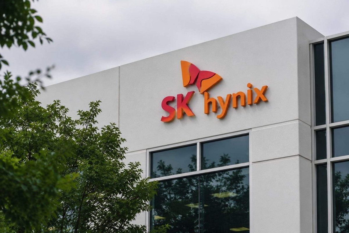 SK hynix Shares Surge in Seoul as ADR Premium Widens Ahead of Record Earnings
