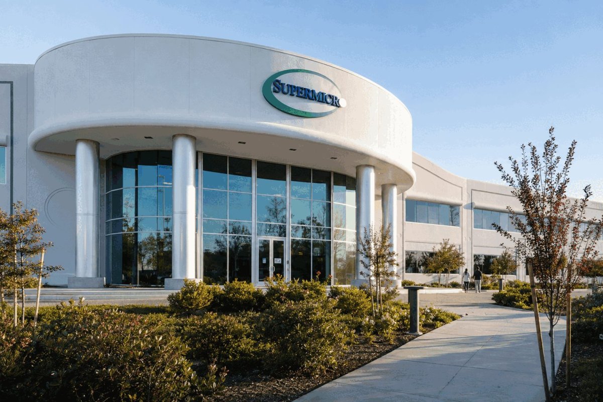 SMCI's Margin Guidance Clouds $68.5B Revenue Forecast