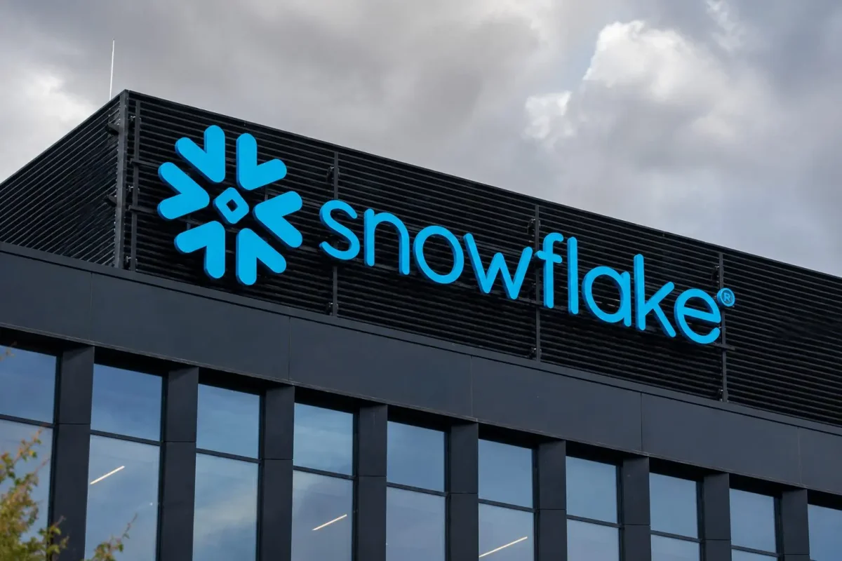 Snowflake Stock Surges on Upgraded Price Target Ahead of Quarterly Earnings Release