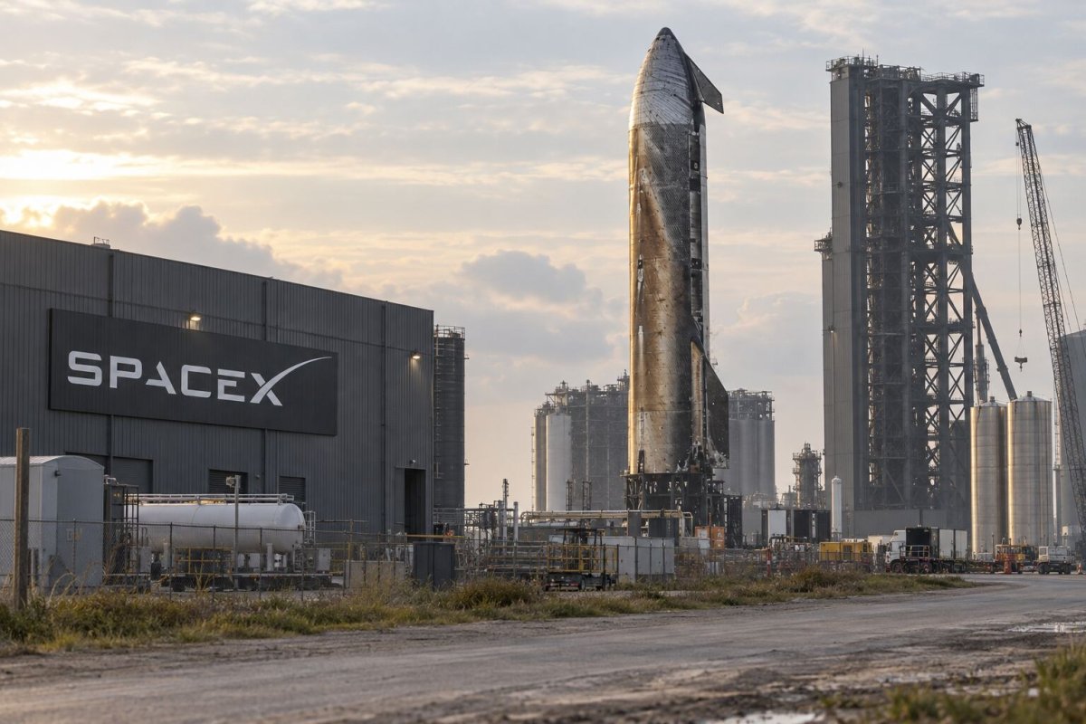SpaceX Stock Climbs Ahead of Massive Share Unlock