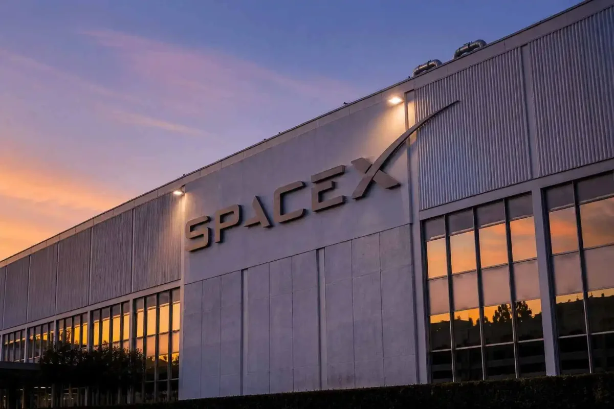 SpaceX Stock Slips Ahead of Q2 Earnings Despite Starlink Launch Milestone