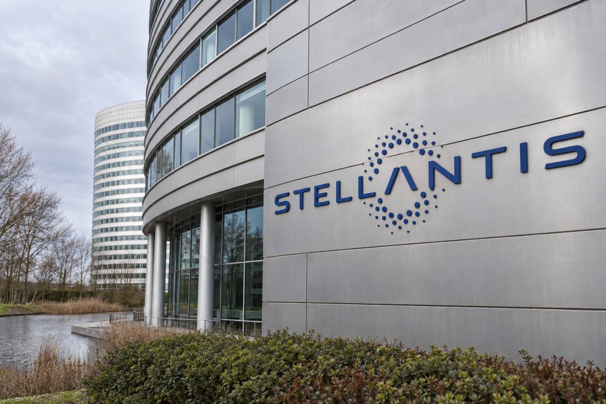 Stellantis Stock Hovers Near 52-Week Low on Weak Margins